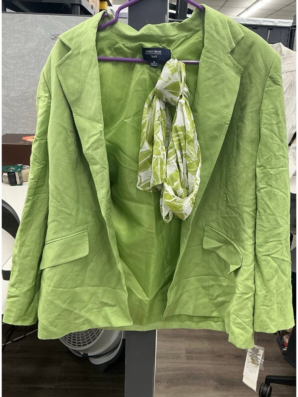 Lime green jones wear linen suit jacket size 14 w/ scarf